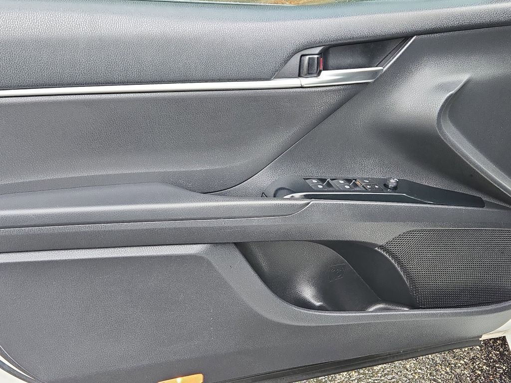 2019 Toyota Camry SE, 710722, Photo