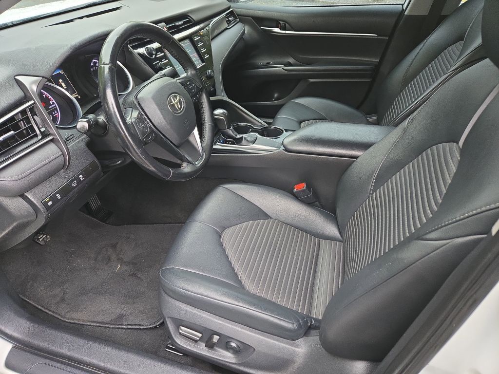 2019 Toyota Camry SE, 710722, Photo