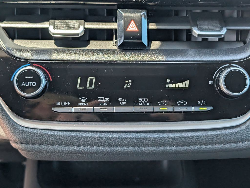 2020 Toyota Corolla SE, 044489, Photo