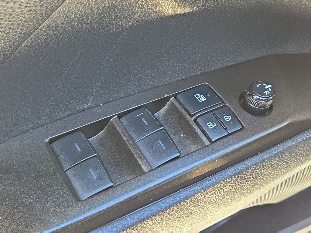 2021 Toyota Camry SE, 409704, Photo