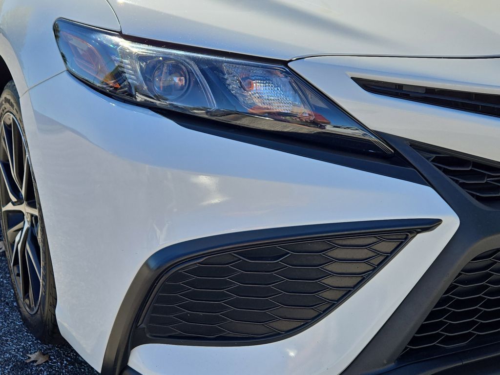 2021 Toyota Camry SE, 409704, Photo