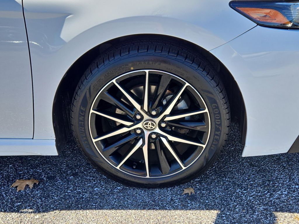 2021 Toyota Camry SE, 409704, Photo