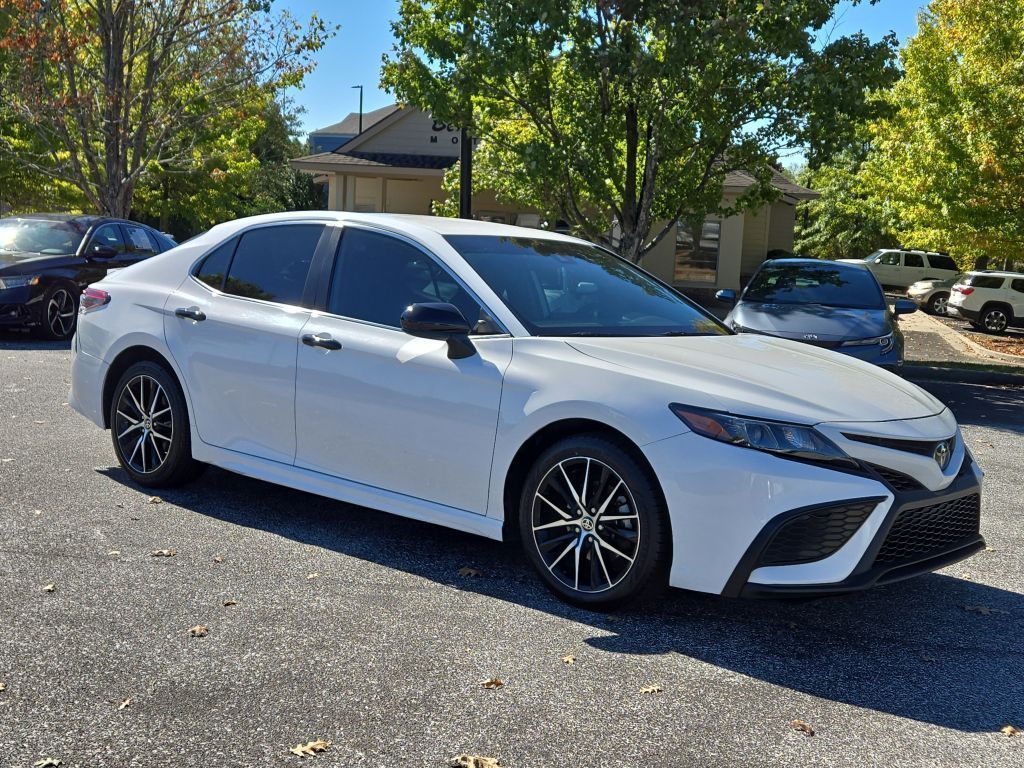 2021 Toyota Camry SE, 409704, Photo