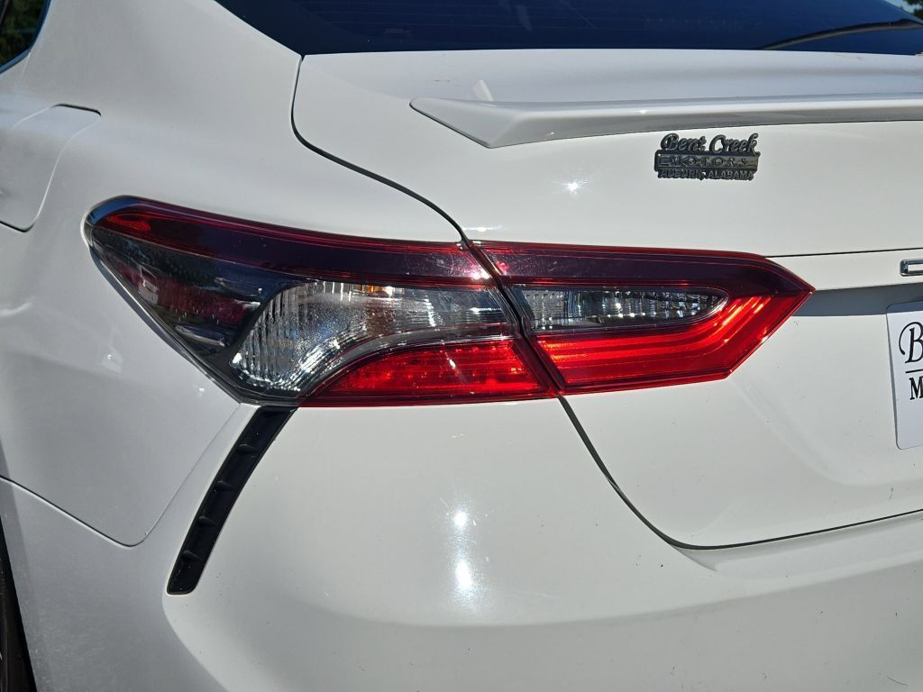 2021 Toyota Camry SE, 409704, Photo
