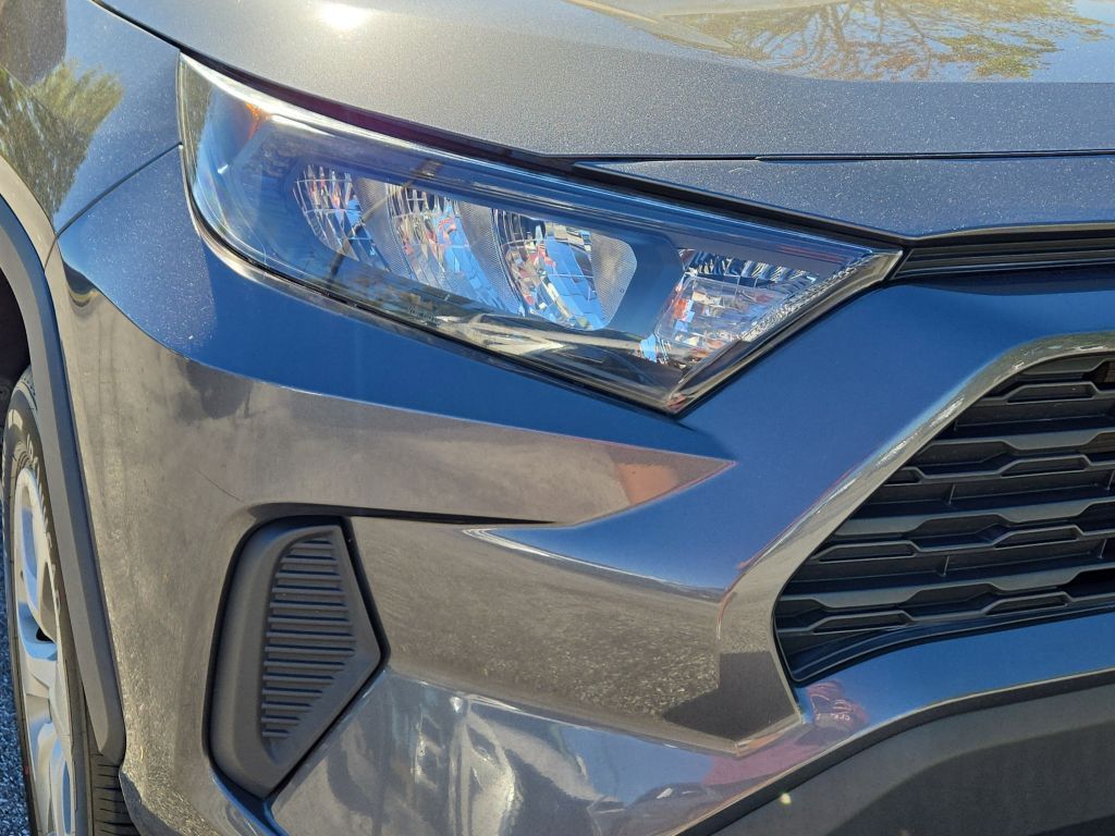 2021 Toyota RAV4 LE, 102618, Photo