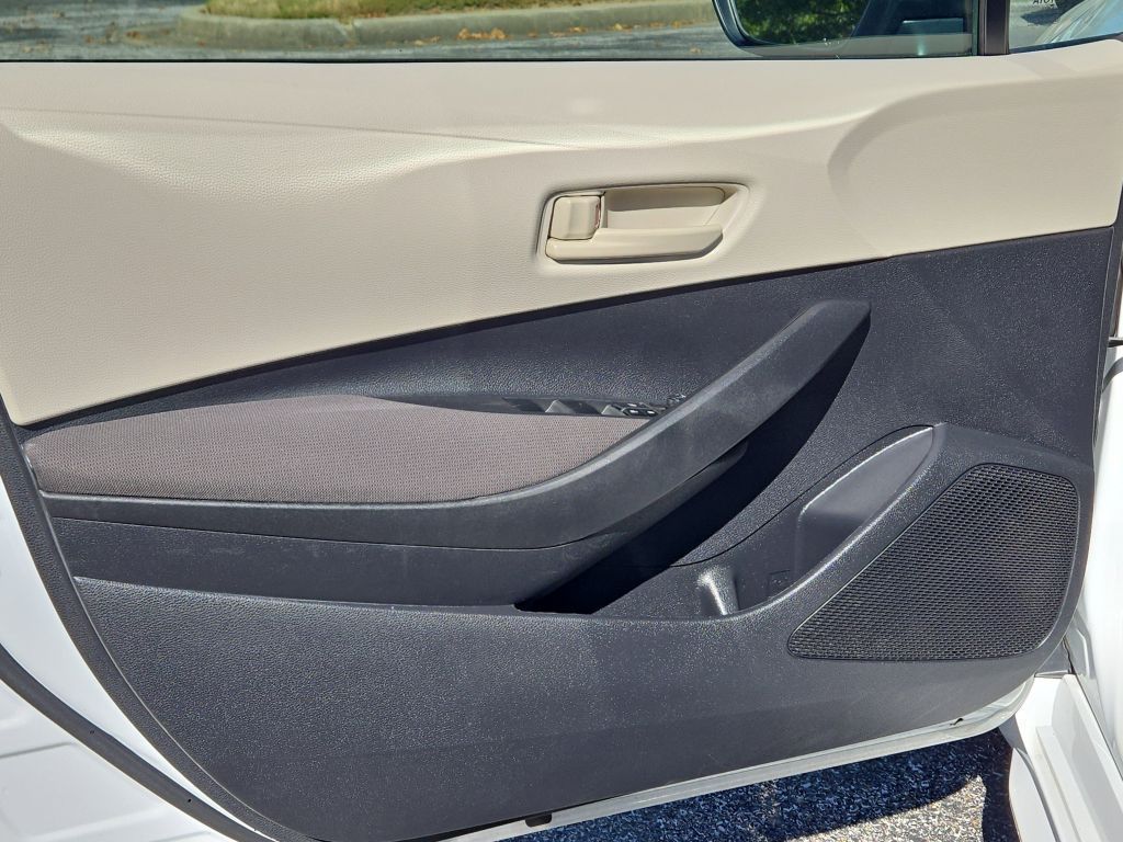 2022 Toyota Corolla LE, 359818, Photo