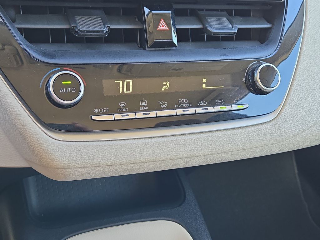 2022 Toyota Corolla LE, 359818, Photo