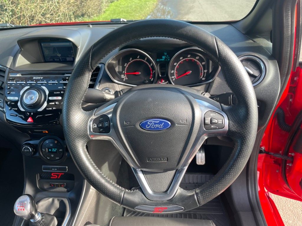 2016 Ford Fiesta St-3, 6846927-31607, Photo