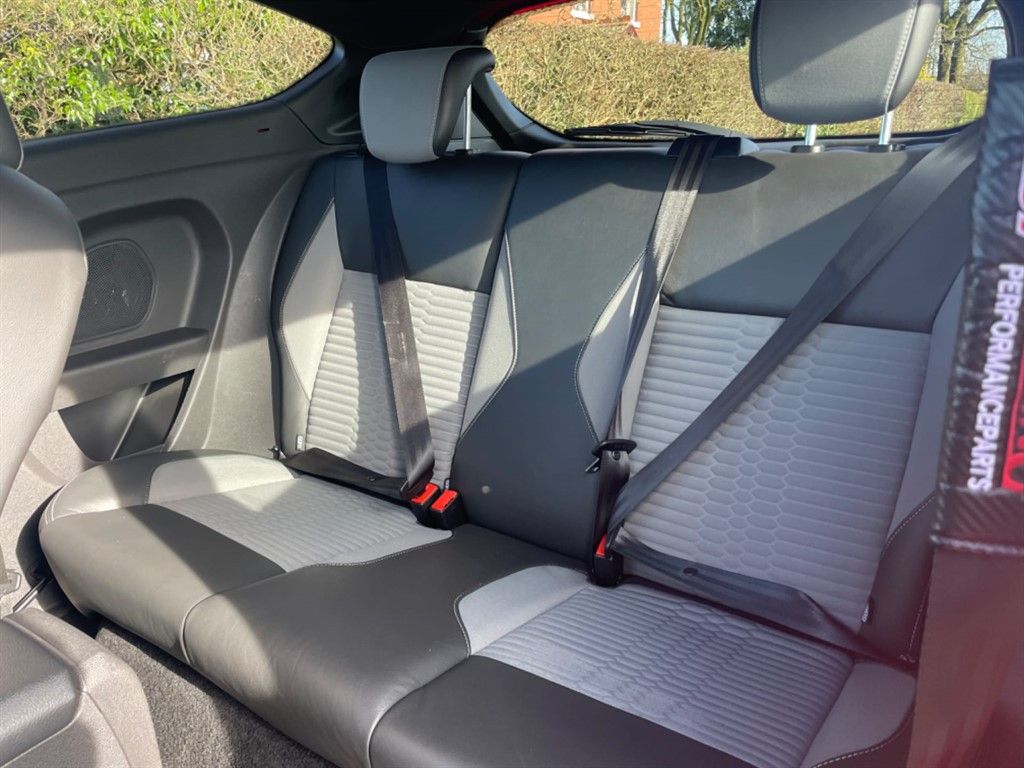 2016 Ford Fiesta St-3, 6846927-31607, Photo