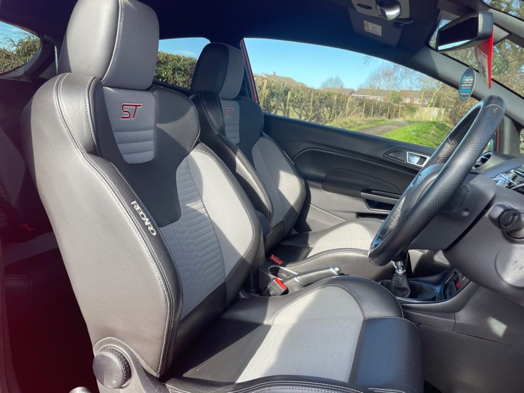 2016 Ford Fiesta St-3, 6846927-31607, Photo