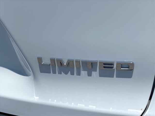 Used, 2022 Jeep Cherokee Limited, White, T507714-24