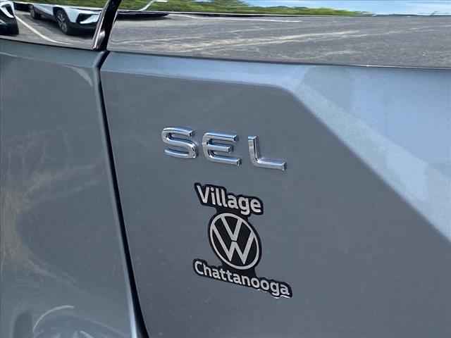 New, 2024 Volkswagen Atlas 2.0T SEL Premium R-Line, Silver, V577642-15