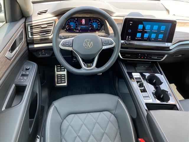 New, 2024 Volkswagen Atlas 2.0T SEL Premium R-Line, Gray, V579068-5