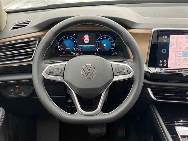 New, 2024 Volkswagen Atlas 2.0T SE w/Technology, Green, V585423-9
