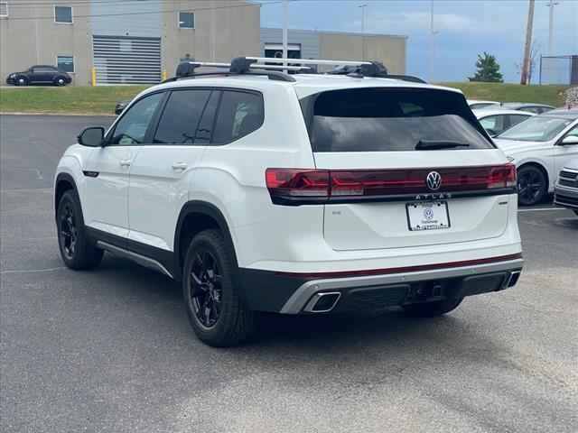 New, 2024 Volkswagen Atlas 2.0T Peak Edition SE w/Technology, White, V602174-3