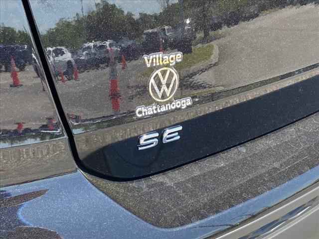 New, 2024 Volkswagen Taos 1.5T SE, Black, V070952-14