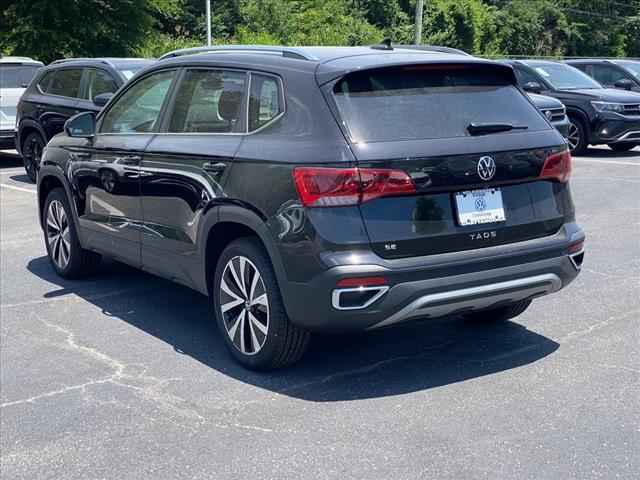 New, 2024 Volkswagen Taos 1.5T SE, Black, V082978-3