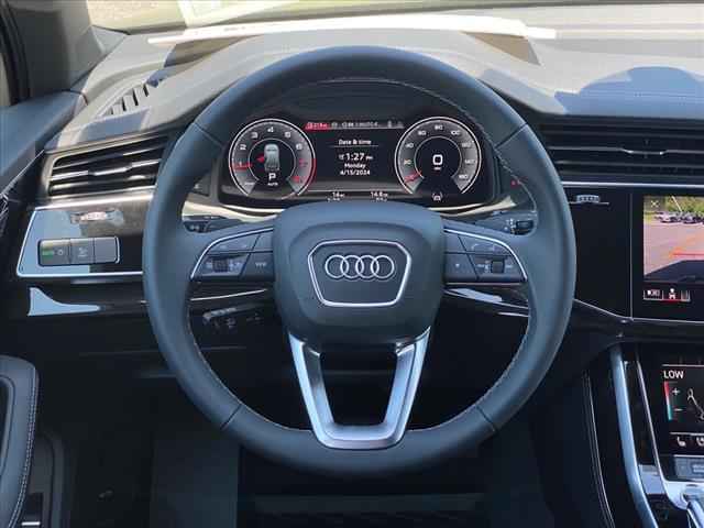 New, 2025 Audi Q7 quattro, Black, A000384-8