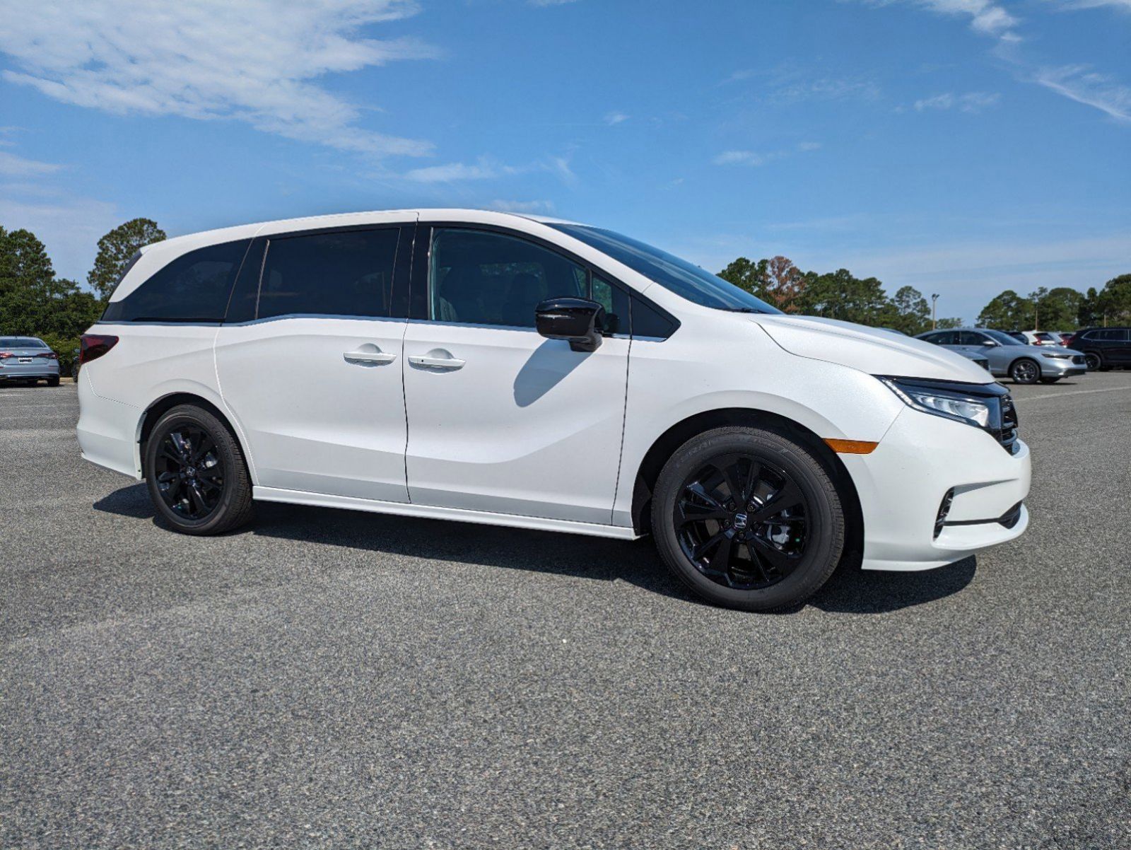 New, 2024 Honda Odyssey Sport, White, H16264-2