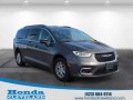 2022 Chrysler Pacifica Touring L's photo