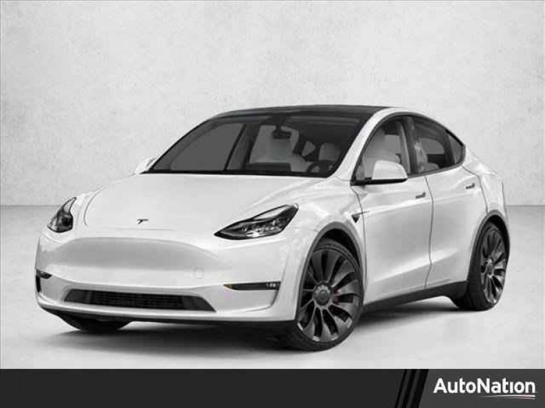 2023 Tesla Model Y Long Range's photo