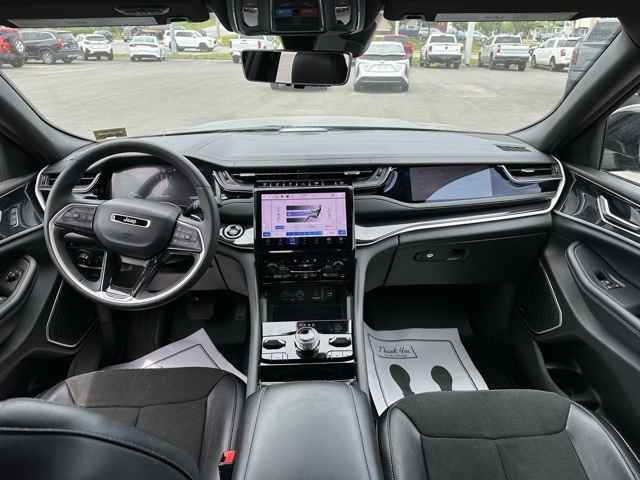 2022 Jeep Grand Cherokee