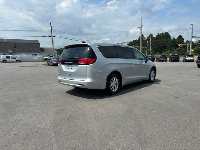 2023 Chrysler Voyager