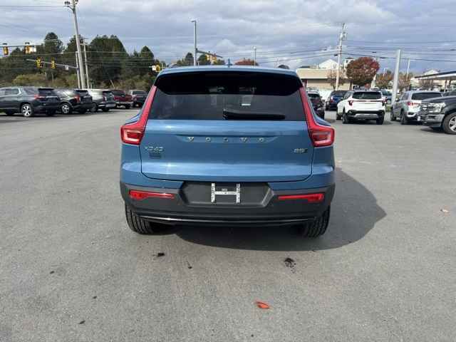 2023 Volvo Xc40