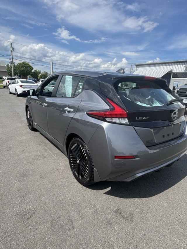 2024 Nissan Leaf