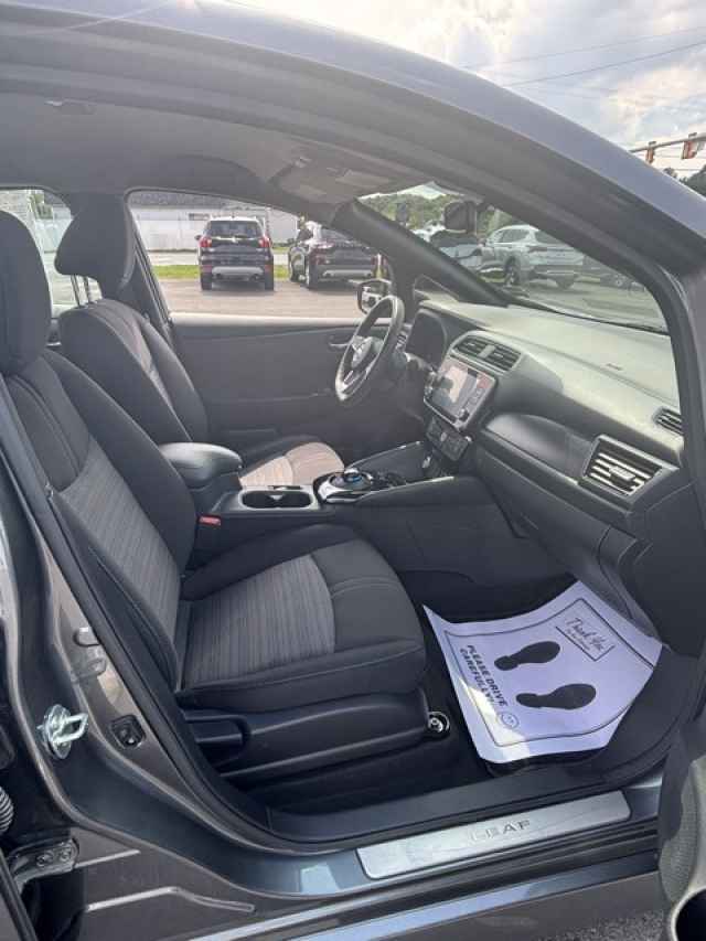 2024 Nissan Leaf