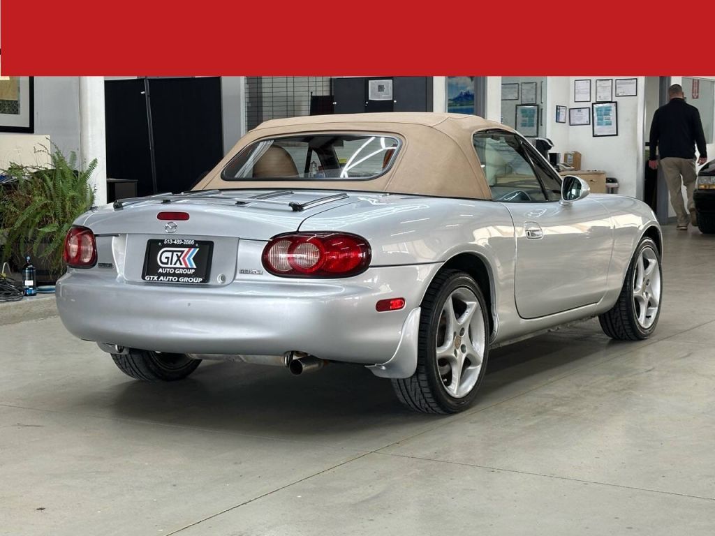 2002 Mazda MX-5 Miata