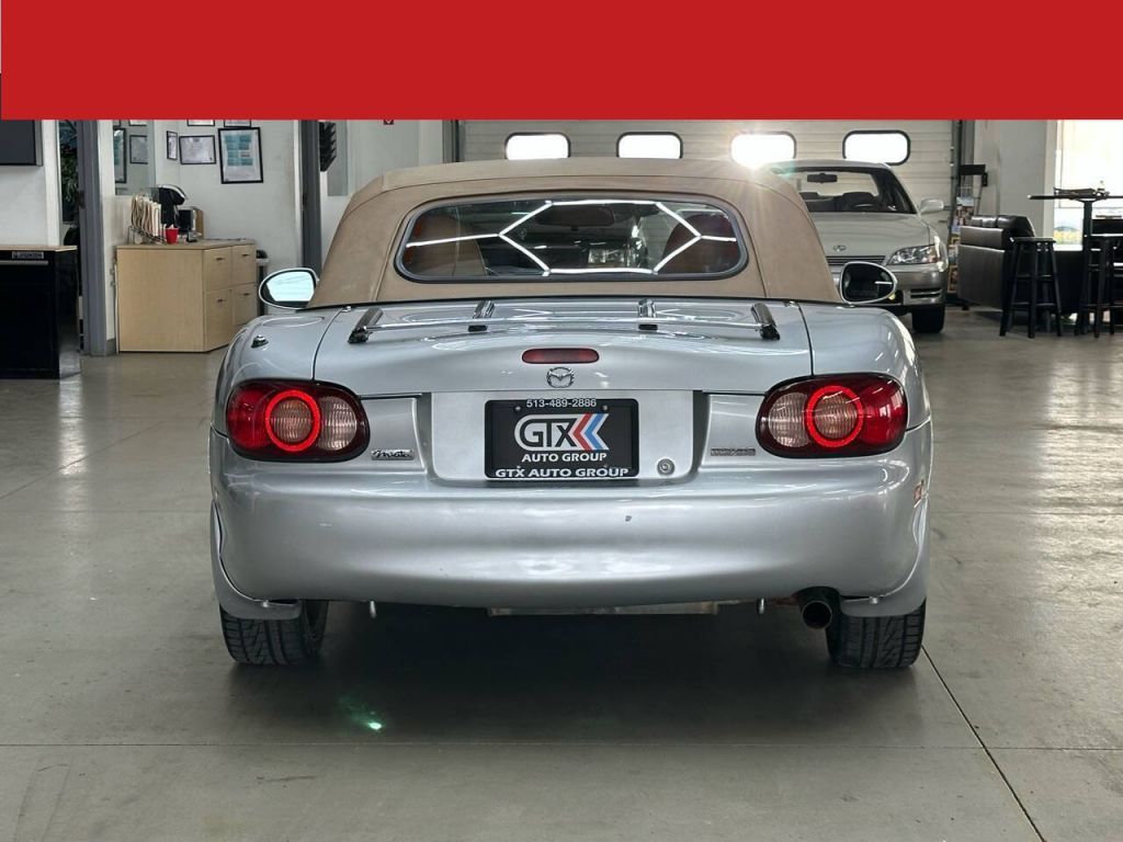 2002 Mazda MX-5 Miata