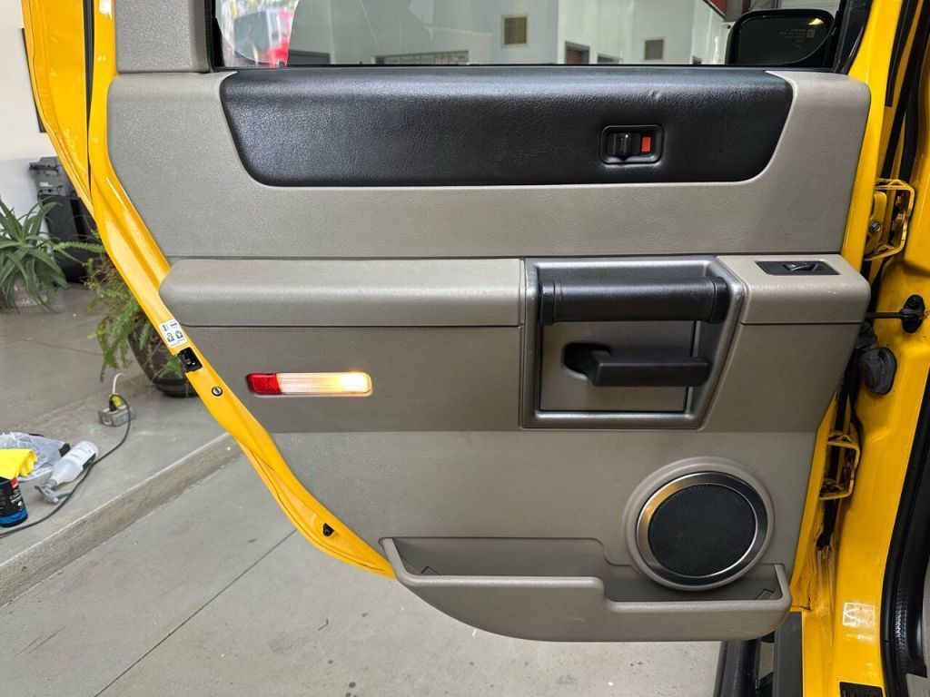 2003 HUMMER H2