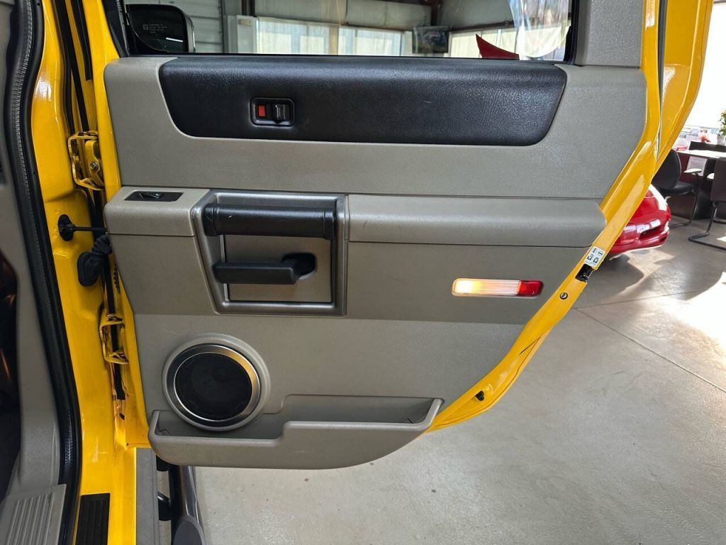 2003 HUMMER H2