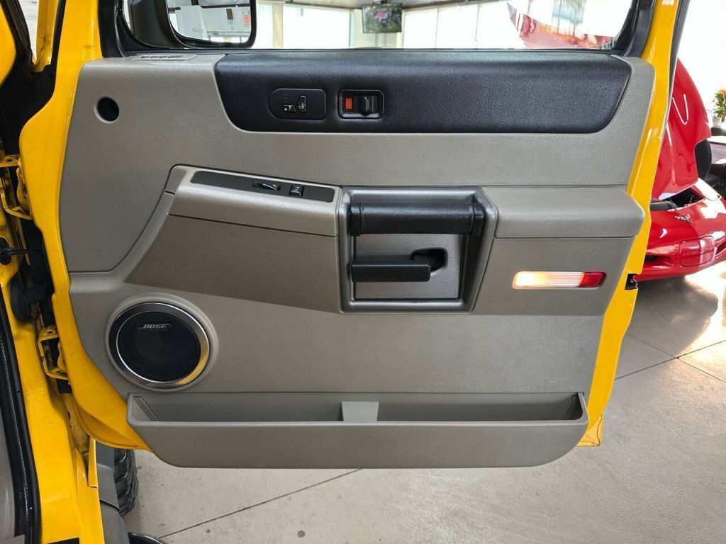 2003 HUMMER H2