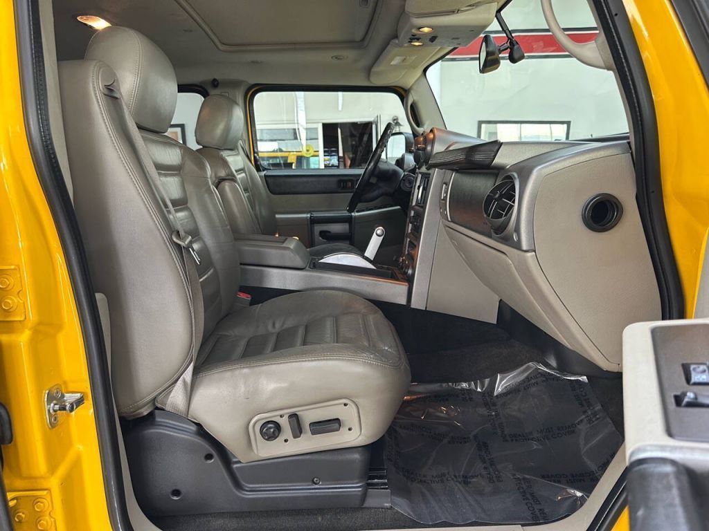 2003 HUMMER H2