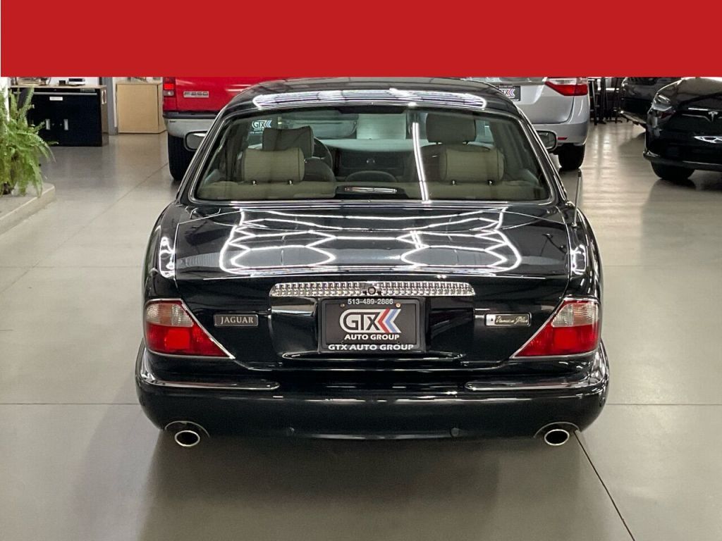 2003 Jaguar XJ