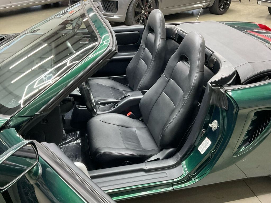 2003 Toyota MR2 Spyder