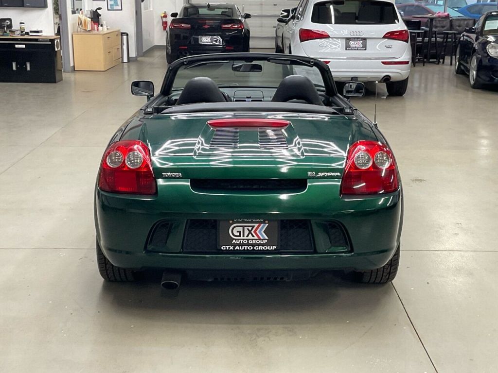 2003 Toyota MR2 Spyder