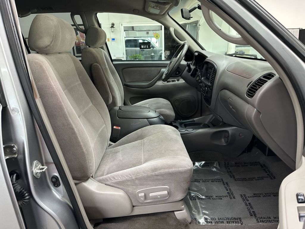 2003 Toyota Sequoia