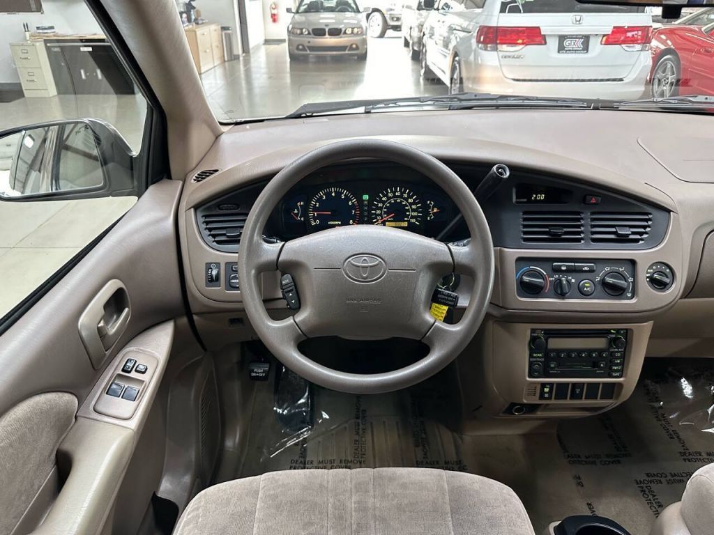 2003 Toyota Sienna