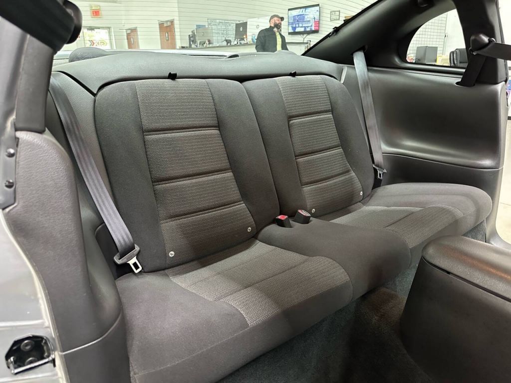 2004 Ford Mustang