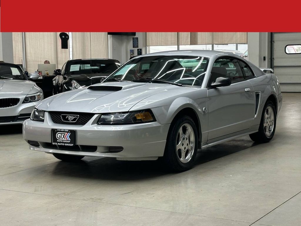 2004 Ford Mustang