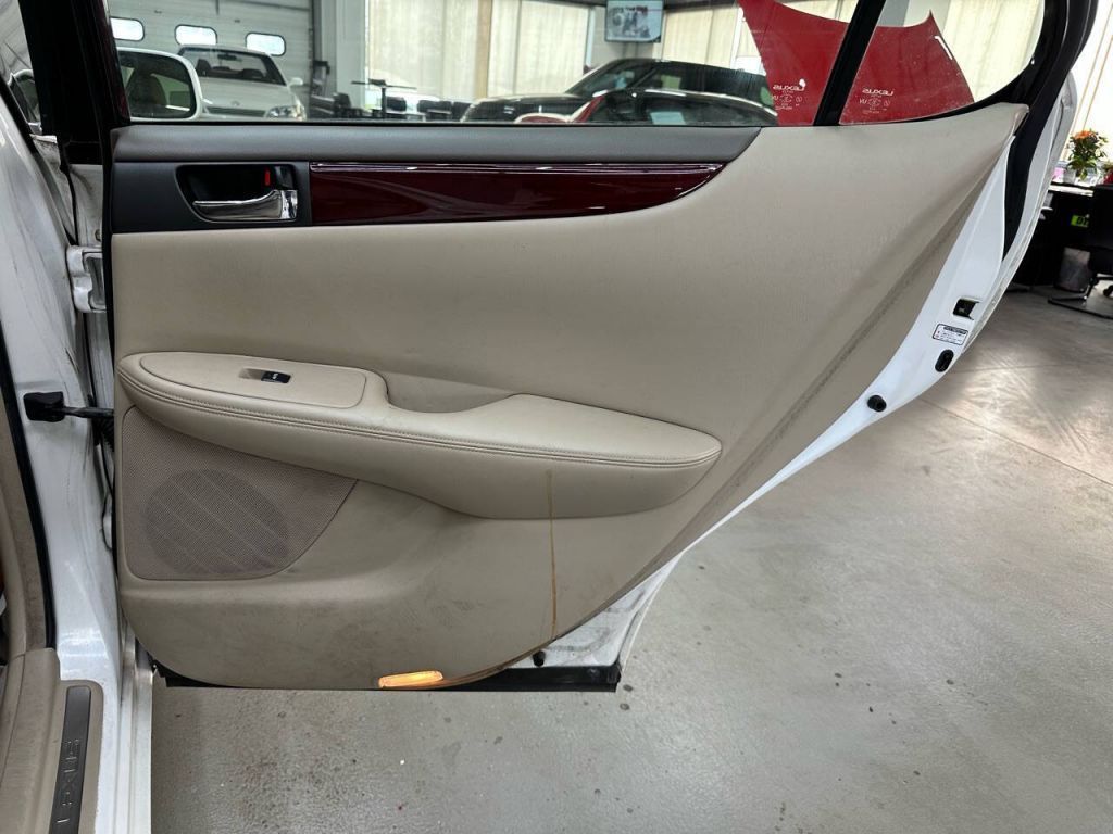 2004 Lexus ES 330