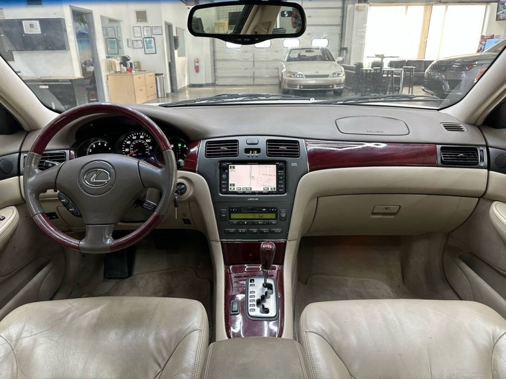 2004 Lexus ES 330