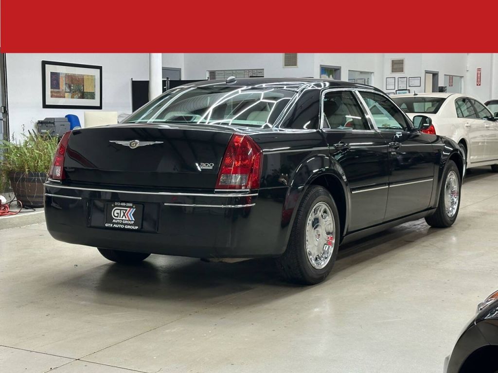 2005 Chrysler 300