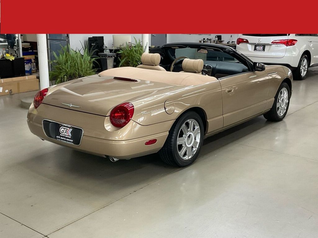 2005 Ford Thunderbird