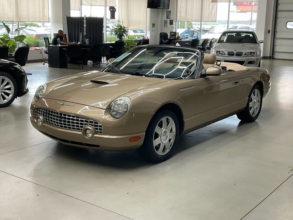 2005 Ford Thunderbird