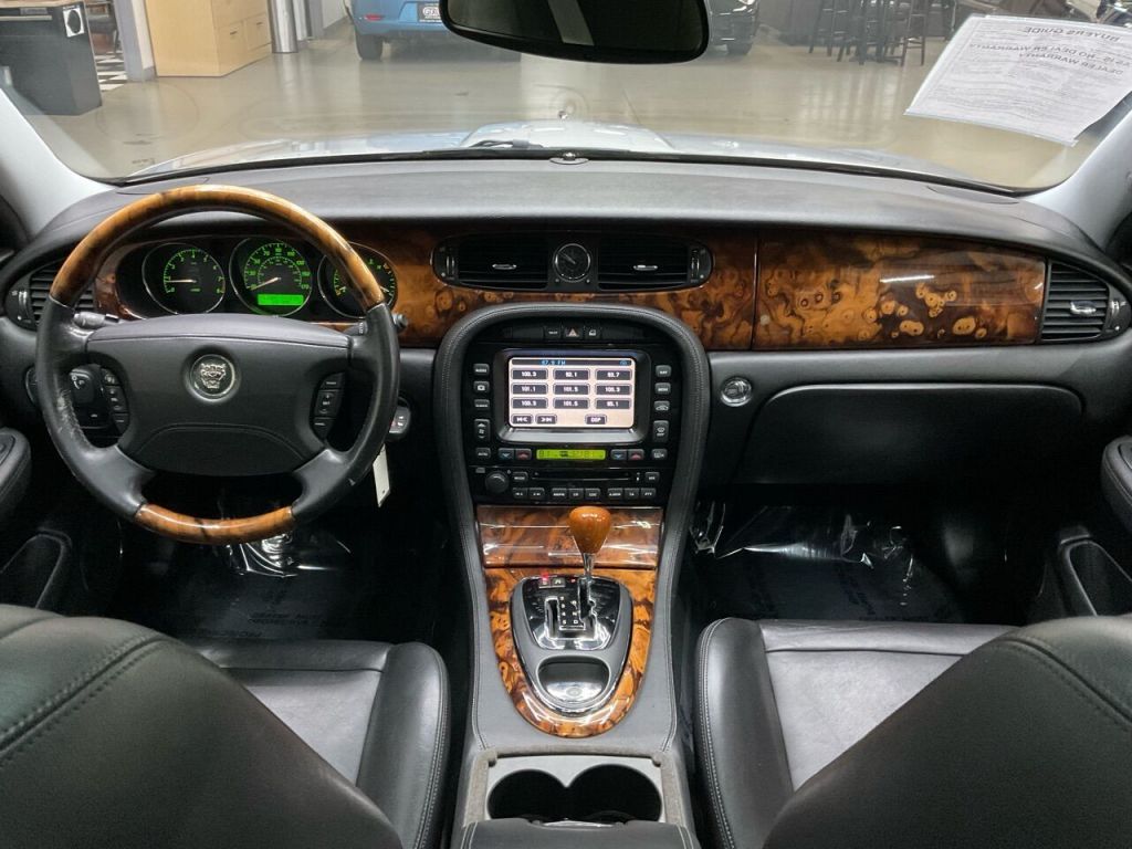 2005 Jaguar XJ