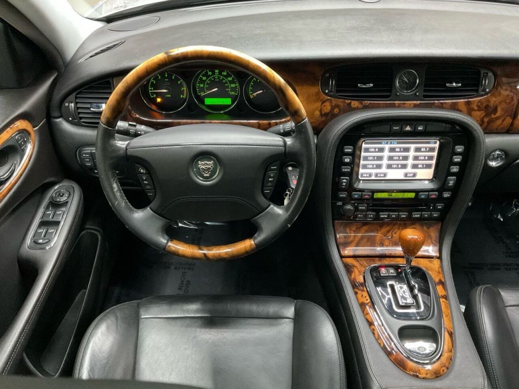 2005 Jaguar XJ